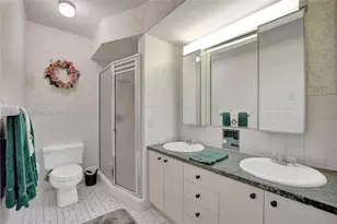 1330 NW 122nd Ave, Pembroke Pines, FL 33026 - Photo 34