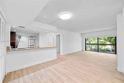 5201 Orduna Dr #10, Coral Gables, FL 33146 - Photo 2