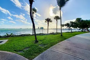 1750 N Bayshore Dr, Miami, FL 33132 - Photo 16