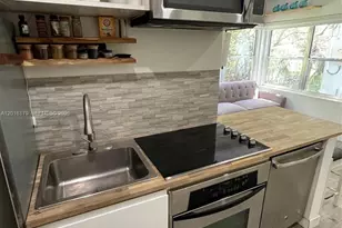 1555 Pennsylvania Ave, Miami Beach, FL 33139 - Photo 4