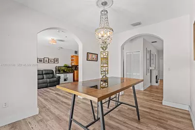 16238 NW 91st Ave, Miami Lakes, FL 33018 - Photo 12