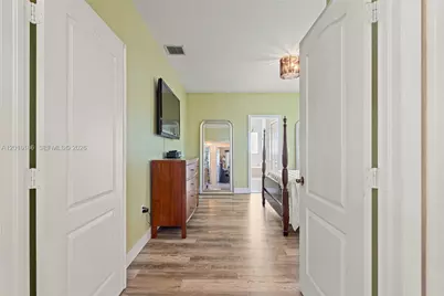 16238 NW 91st Ave, Miami Lakes, FL 33018 - Photo 28