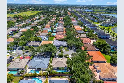 16238 NW 91st Ave, Miami Lakes, FL 33018 - Photo 52