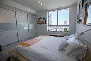 90 SW 3rd St, Miami, FL 33130 - Photo 8