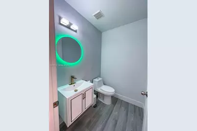 1261 Hayes St, Hollywood, FL 33019 - Photo 10