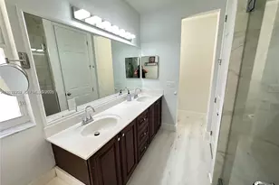1261 Hayes St, Hollywood, FL 33019 - Photo 18