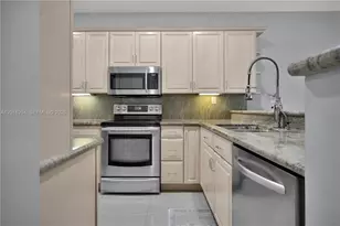 1301 N Riverside Dr, Pompano Beach, FL 33062 - Photo 8