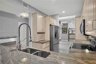 1301 N Riverside Dr, Pompano Beach, FL 33062 - Photo 10