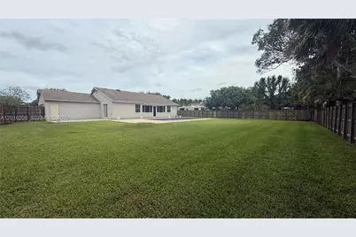 15212 SW 148th Ct, Miami, FL 33187 - Photo 12