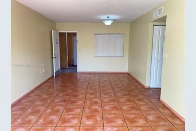 6255 Kendale Lakes Cir #116, Miami, FL 33183 - Photo 2