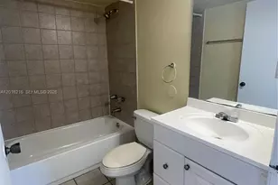 6255 Kendale Lakes Circle, Miami, FL 33183 - Photo 12