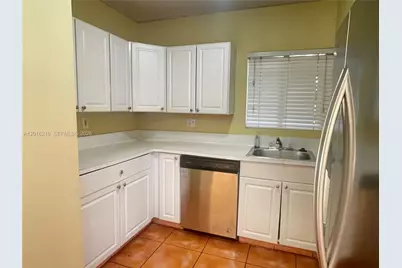 6255 Kendale Lakes Cir #116, Miami, FL 33183 - Photo 8