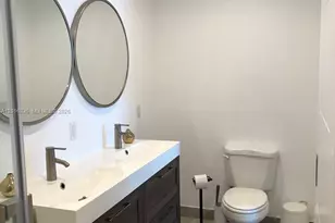 5055 Collins Ave, Miami Beach, FL 33140 - Photo 8