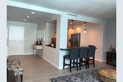 5055 Collins Ave #14A, Miami Beach, FL 33140 - Photo 2