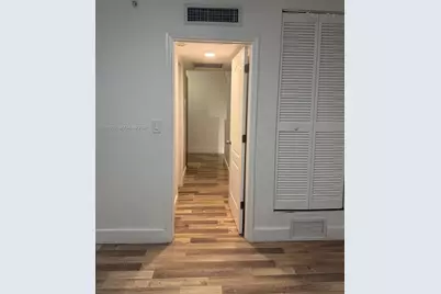 450 SW 3rd St #8, Miami, FL 33130 - Photo 10