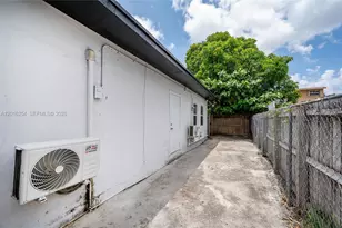 9050 NW 31st Ave, Miami, FL 33147 - Photo 4
