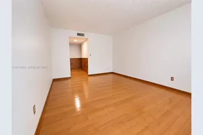 309 Lakeview Dr #204, Weston, FL 33326 - Photo 12