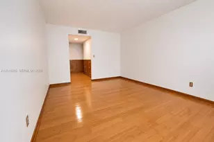 309 Lakeview Dr, Weston, FL 33326 - Photo 12