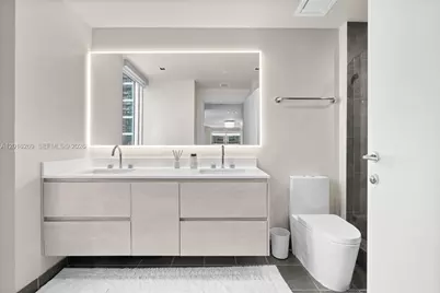 300 S Biscayne Blvd #L-L02, Miami, FL 33131 - Photo 22