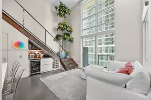 300 S Biscayne Blvd, Miami, FL 33131 - Photo 4