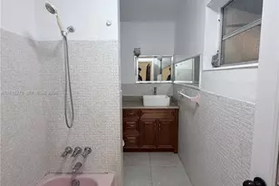 717 NE 1st St, Hallandale Beach, FL 33009 - Photo 6