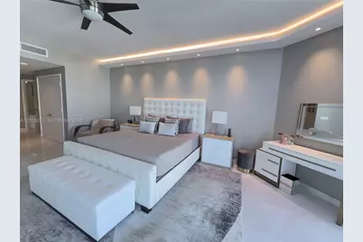 17111 Biscayne Blvd #1705, North Miami Beach, FL 33160 - Photo 8