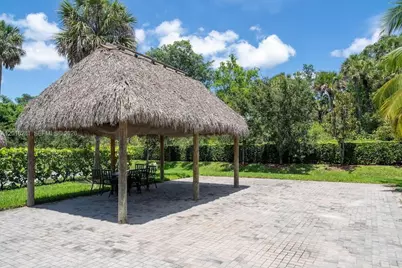 147 S Cortez Dr, Margate, FL 33068 - Photo 6