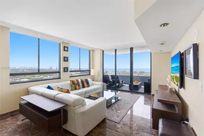 1330 West Ave #PH05, Miami Beach, FL 33139 - Photo 2