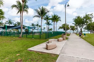 1717 N Bayshore Dr, Miami, FL 33132 - Photo 14