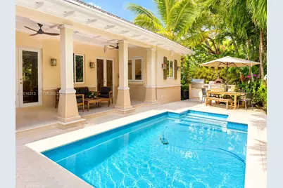 442 Amalfi Ave, Coral Gables, FL 33146 - Photo 4