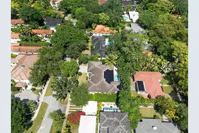 442 Amalfi Ave, Coral Gables, FL 33146 - Photo 68