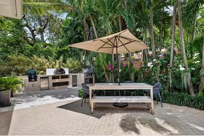 442 Amalfi Ave, Coral Gables, FL 33146 - Photo 36