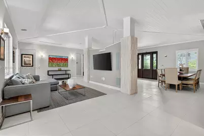 442 Amalfi Ave, Coral Gables, FL 33146 - Photo 18