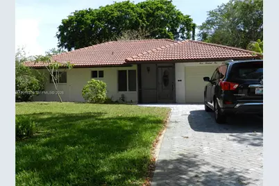 305 NW 42nd St, Boca Raton, FL 33431 - Photo 2