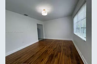 3581 SW 17th St #front, Miami, FL 33145 - Photo 8