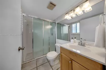 5521 Courtyard Dr #5521, Margate, FL 33063 - Photo 18