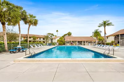5521 Courtyard Dr #5521, Margate, FL 33063 - Photo 2