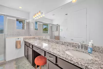 11568 SW 13th Ln, Pembroke Pines, FL 33025 - Photo 26