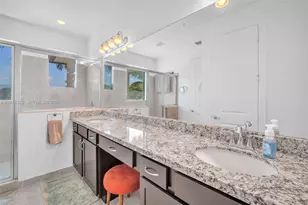 11568 SW 13th Ln, Pembroke Pines, FL 33025 - Photo 26
