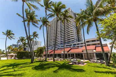 2555 Collins Ave #2205, Miami Beach, FL 33140 - Photo 28