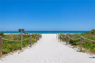 2555 Collins Ave, Miami Beach, FL 33140 - Photo 30
