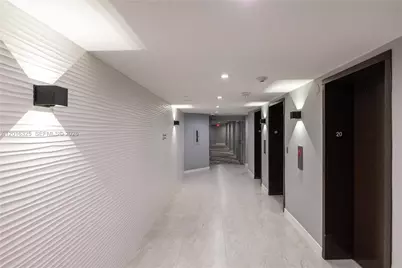2555 Collins Ave #2205, Miami Beach, FL 33140 - Photo 32