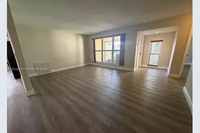 10524 NW 4th St, Plantation, FL 33324 - Photo 6