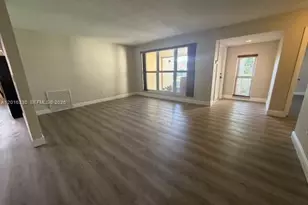 10524 NW 4th St, Plantation, FL 33324 - Photo 6