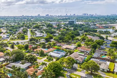 633 N Crescent Dr, Hollywood, FL 33021 - Photo 44