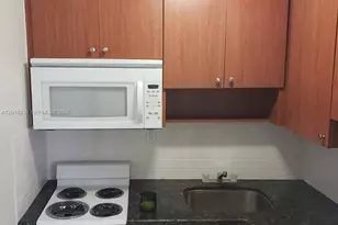 554 NE 68th St, Miami, FL 33138 - Photo 1