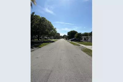 2711 Adams St, Hollywood, FL 33020 - Photo 4
