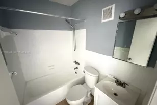 990 SW 4th St, Miami, FL 33130 - Photo 2