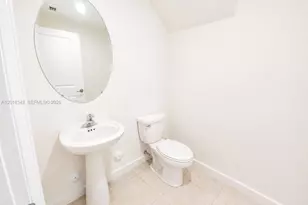 1050 SE 26th Ter, Homestead, FL 33035 - Photo 8