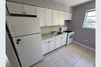 1646 NW 2nd St #6, Miami, FL 33125 - Photo 1